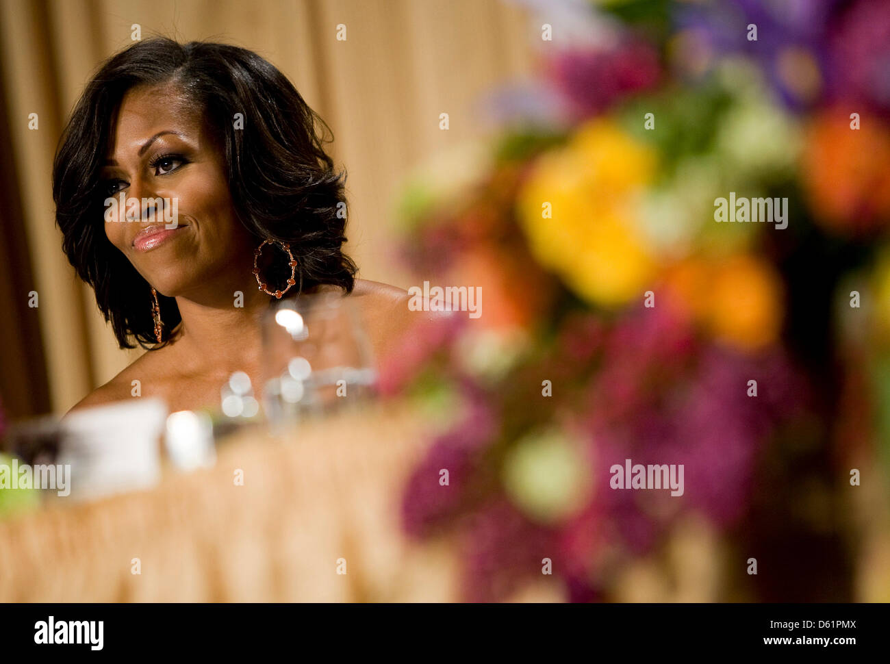 Première Dame Michelle Obama assiste à la White House Correspondents Association 2012 a eu lieu dans un hôtel de Washington, DC, USA, 28 avril 2012. Photo : Kristoffer Tripplaar / Piscine via CNP Banque D'Images