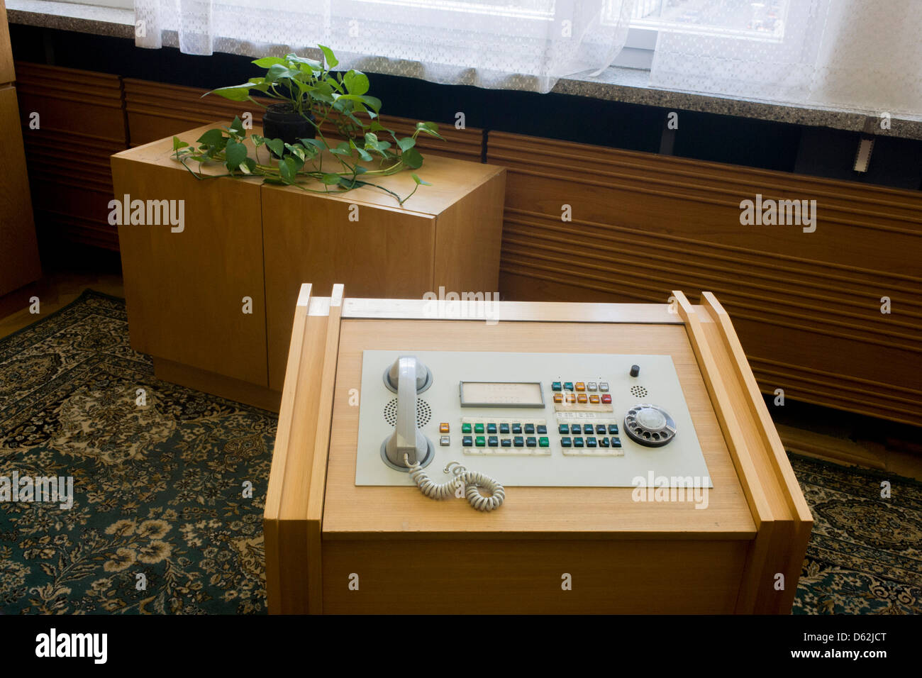 Les bureaux du Secrétariat pour le personnel d'Erich Mielke, une pièce en 'Haus 1' l'administration centrale ministérielle de la Stasi (police secrète communiste en Allemagne de l'Est, la RDA. Construit en 1960, le complexe maintenant connu comme le Musée de la Stasi. .. (Plus de légende dans la description) Banque D'Images