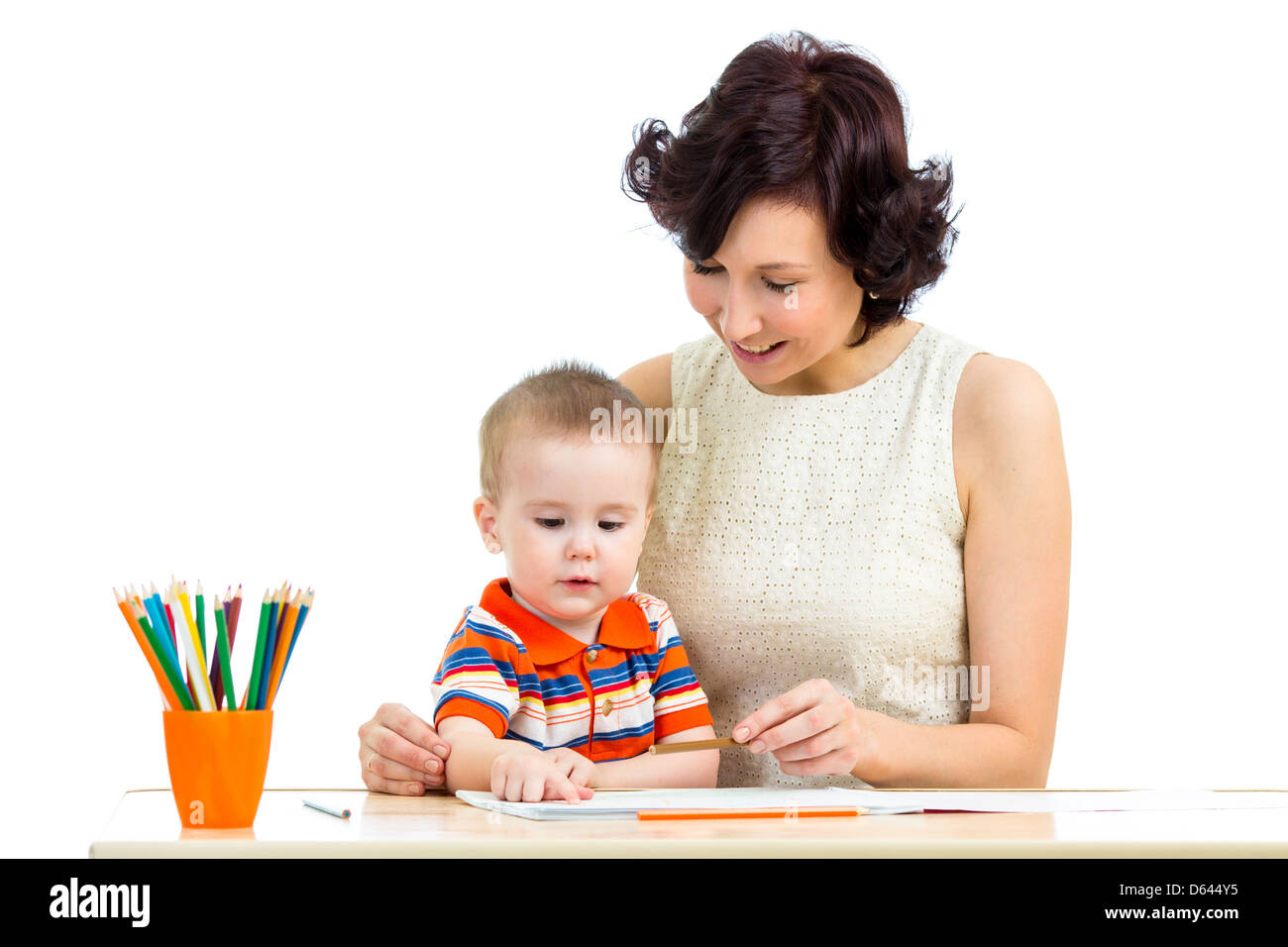 Mère et Bébé garçon dessin avec des crayons de couleur Banque D'Images