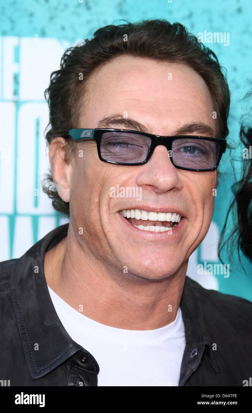 L'acteur belge Jean-Claude Van Damme arrive sur le tapis rouge des MTV Movie Awards 2012 au Gibson Amphitheatre à Universal City, USA, 03 juin 2012. Photo : Hubert Boesl Banque D'Images