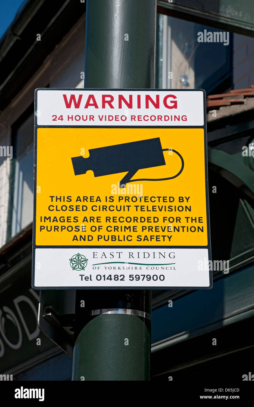 Gros plan de la signalisation d'avertissement CCTV Yorkshire Angleterre Royaume-Uni Grande-Bretagne Banque D'Images