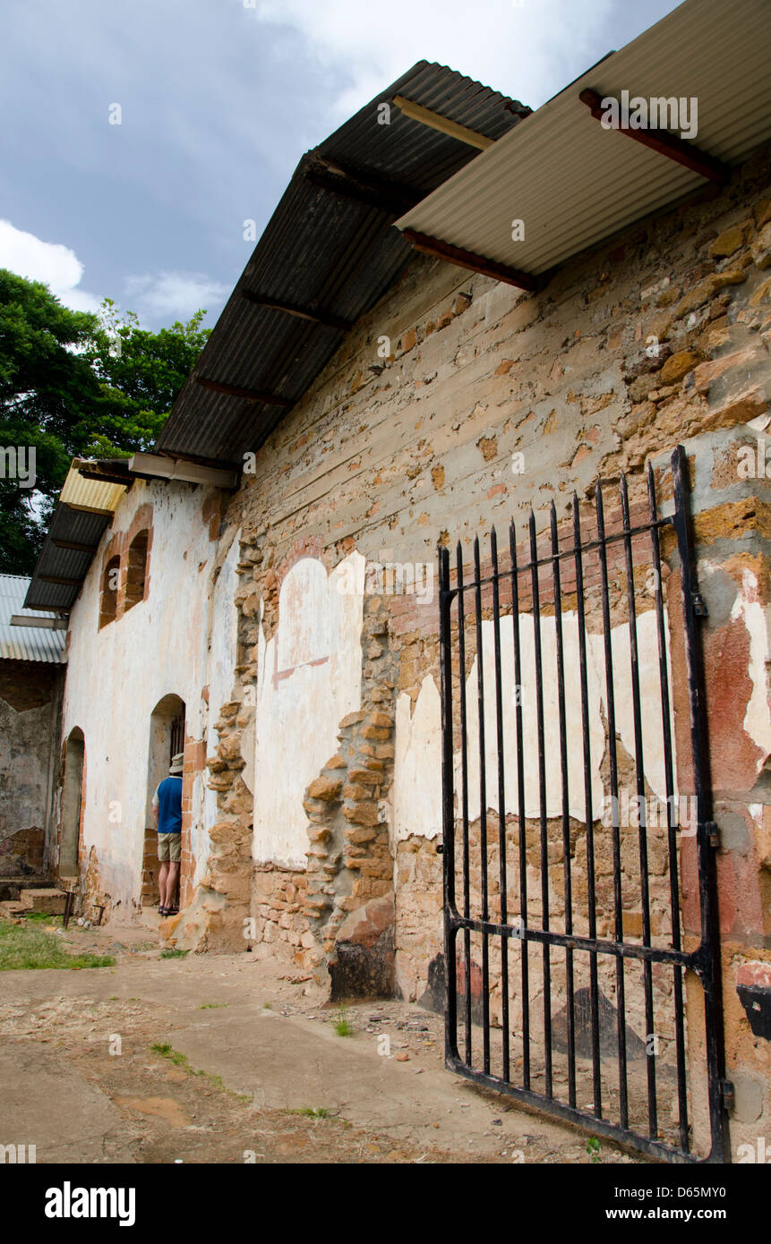 Territoire Français d'outre-mer, Guyane, îles du salut. L'île Royale, ruines de l'infâme colonie pénitentiaire. Banque D'Images
