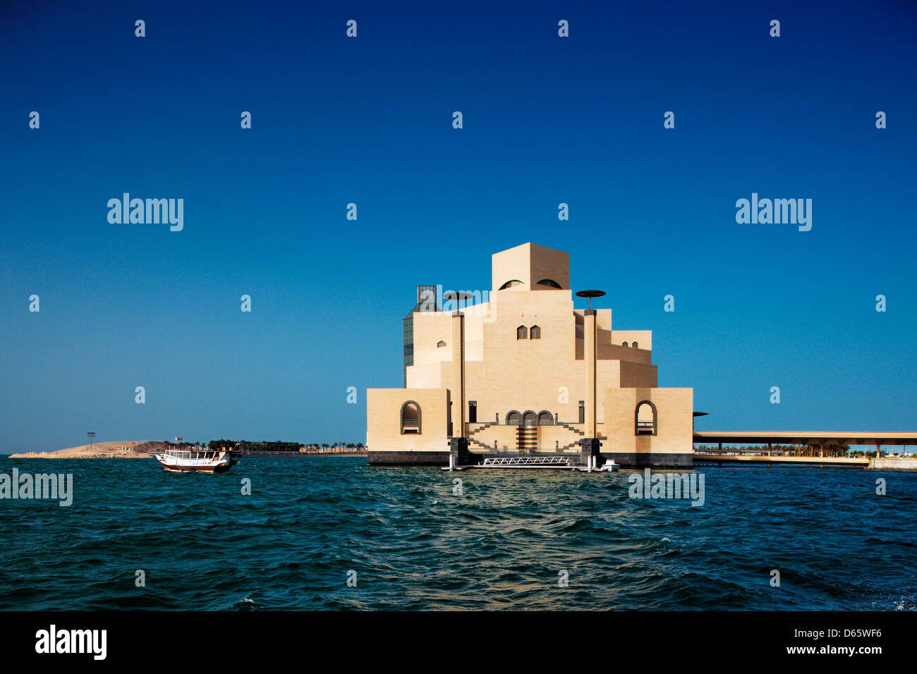 Le Musée d'Art islamique de Doha est le plus précieux de l'icône de l'architecture. Il a été conçu par le célèbre architecte IM PEI Banque D'Images