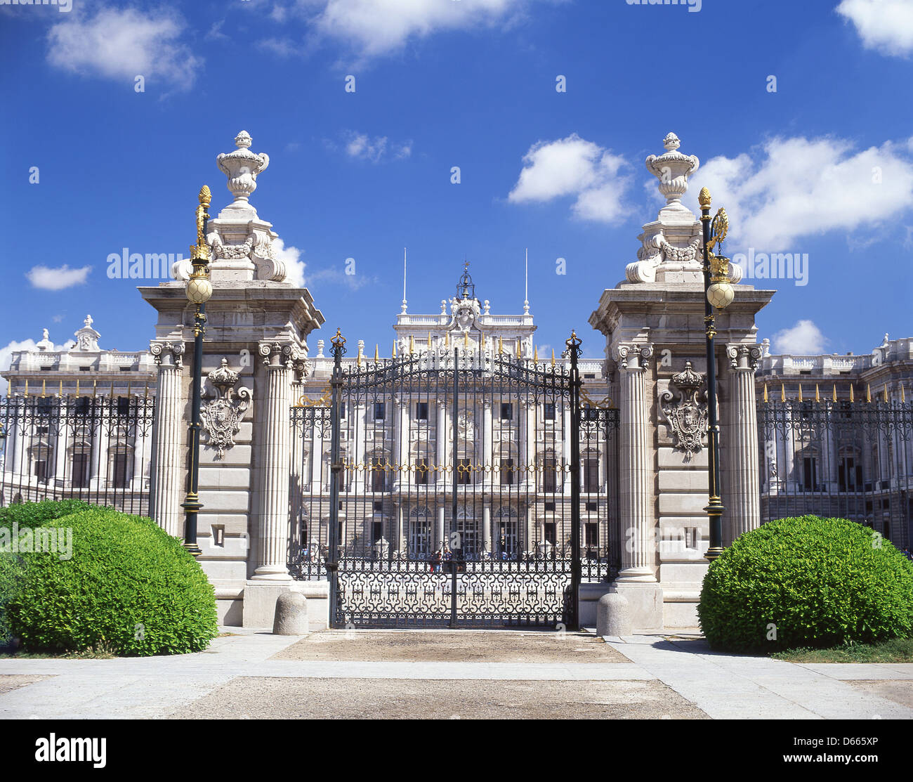 Le Palacio Real de Madrid (Palais Royal de Madrid), Calle de Bailén, Centro, Madrid, Royaume d'Espagne Banque D'Images