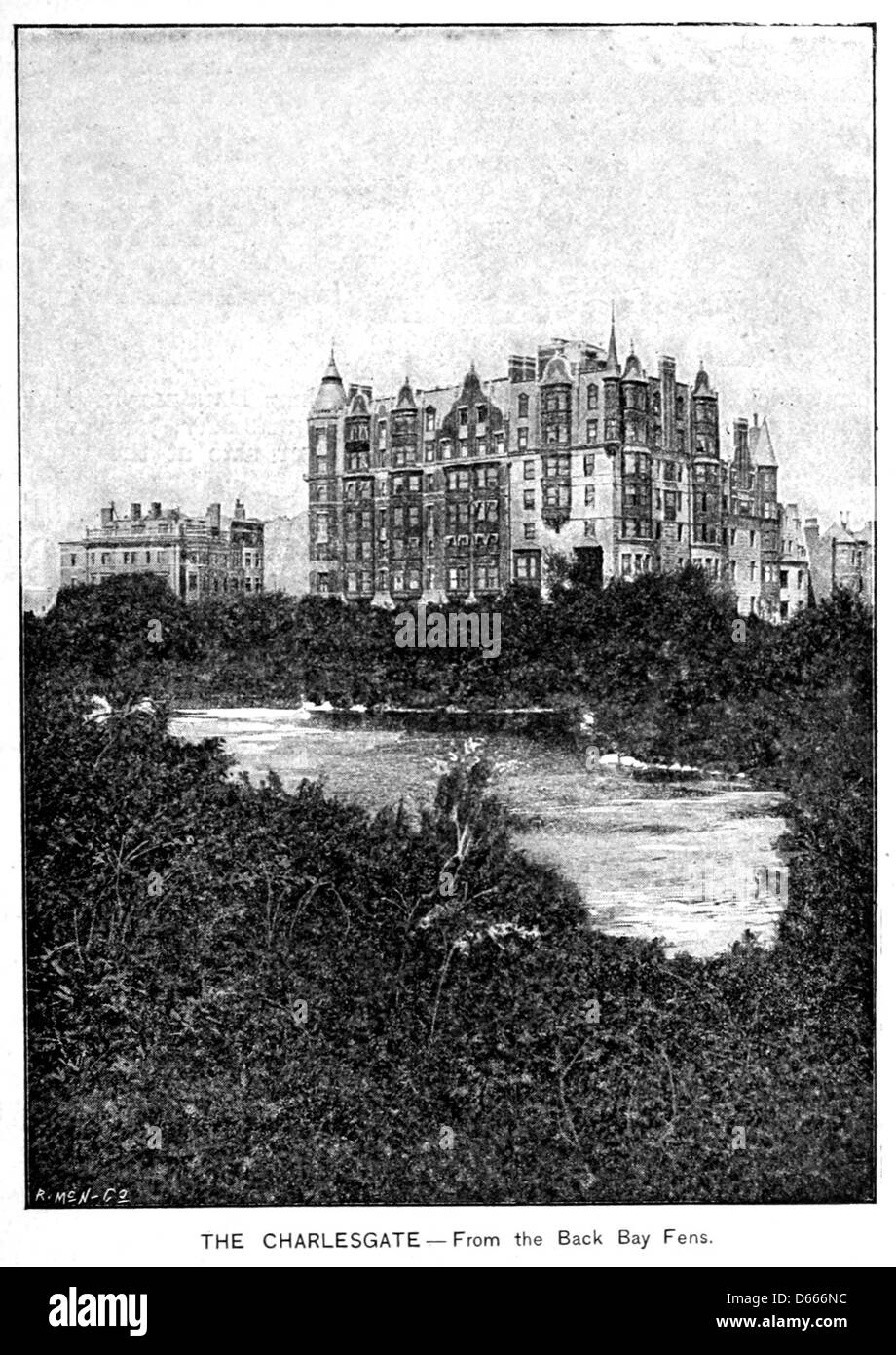 Une illustration de 1895 tirée de « Un guide souvenir de Boston et de ses environs », présentant les quartiers de Back Bay et de Fens à Boston. L'image capture le paysage urbain de l'époque, mettant en évidence les zones pittoresques et culturelles de la ville. Banque D'Images