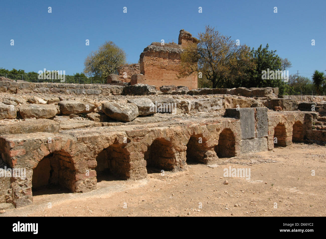 Les ruines romaines de Milreu qui sont les vestiges d