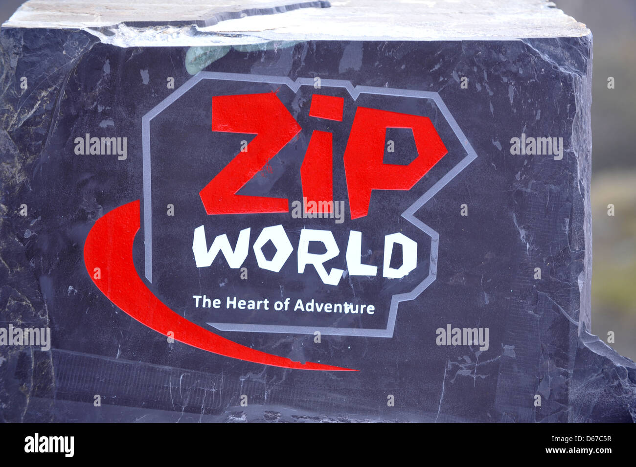Monde Zip, Penrhyn Quarry, Bethesda, Bangor, Gwynedd, au nord du Pays de Galles le zip sur le fil le plus rapide au monde Banque D'Images Monde Zip, Penrhyn Quarry, Bethesda, Bangor, Gwynedd, au nord du Pays de Galles le zip sur le fil le plus rapide au monde Banque D'Images