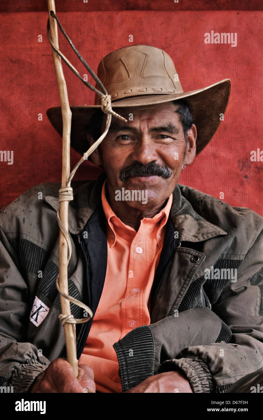 Vieux fermier portrait. La Calera , Colombie Photo Stock Alamy