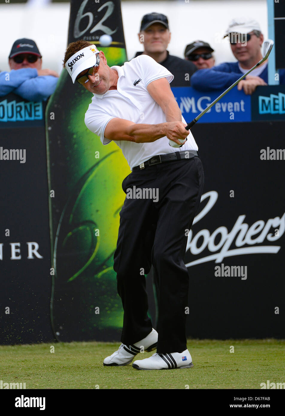 Melbourne, Australie. 15-11-12. Robert Pont Allenby (Aus) tees off à un par 3 au cours de la première série à l'Australian Masters Banque D'Images