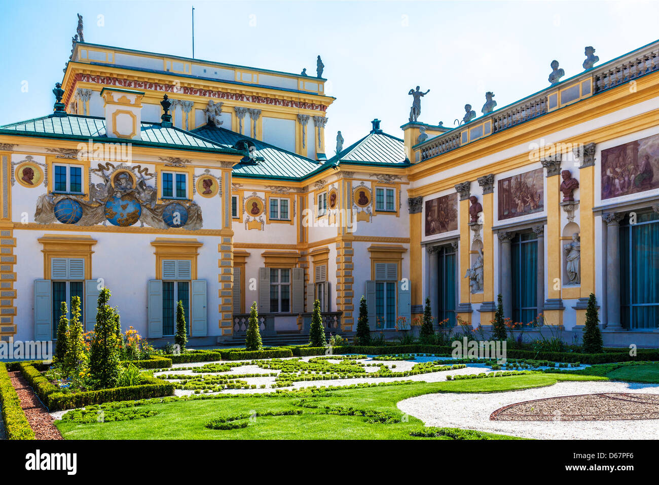 Un bel exemple de l'architecture baroque du 17ème siècle au Palais Royal de Wilanów à Varsovie, Pologne. Banque D'Images