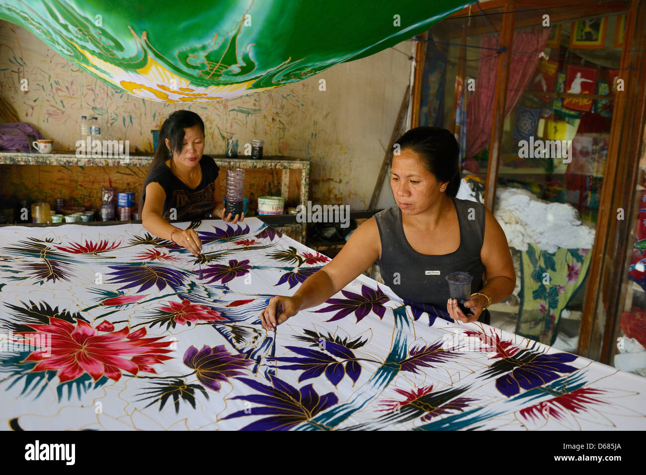 Studio Batik à Ubud situé dans la région du centre de Bali, Indonésie Banque D'Images