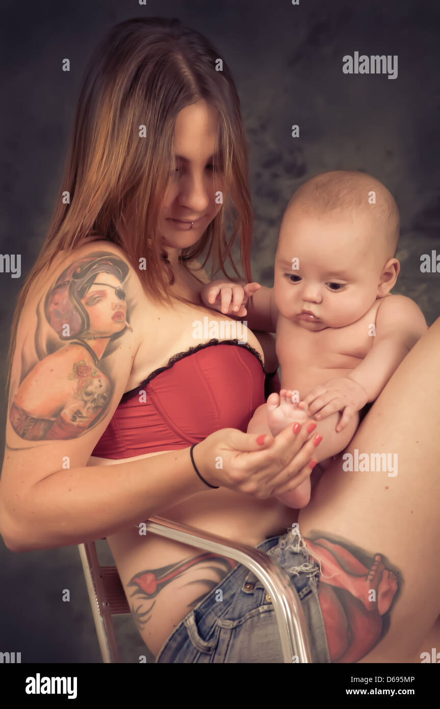 Love Mom Tattoo Banque D Image Et Photos Alamy Love Mom Tattoo Banque D Image Et Photos Alamy