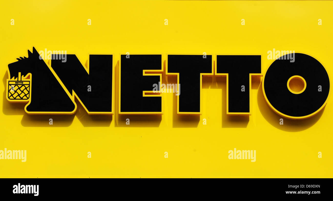 Un signe montrant le logo de la chaîne de supermarchés Netto est  photographié à Berlin, Allemagne, 16 juillet 2012. Netto est une  organisation internationale, le Danemark-avec les magasins aussi en  Allemagne, en