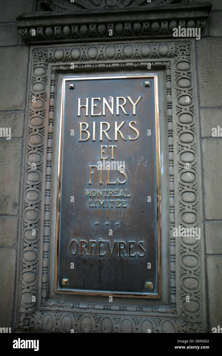 L'Henry Birks & Sons bijoux magasin situé sur la rue Sainte-Catherine à  Montréal, Québec Photo Stock - Alamy