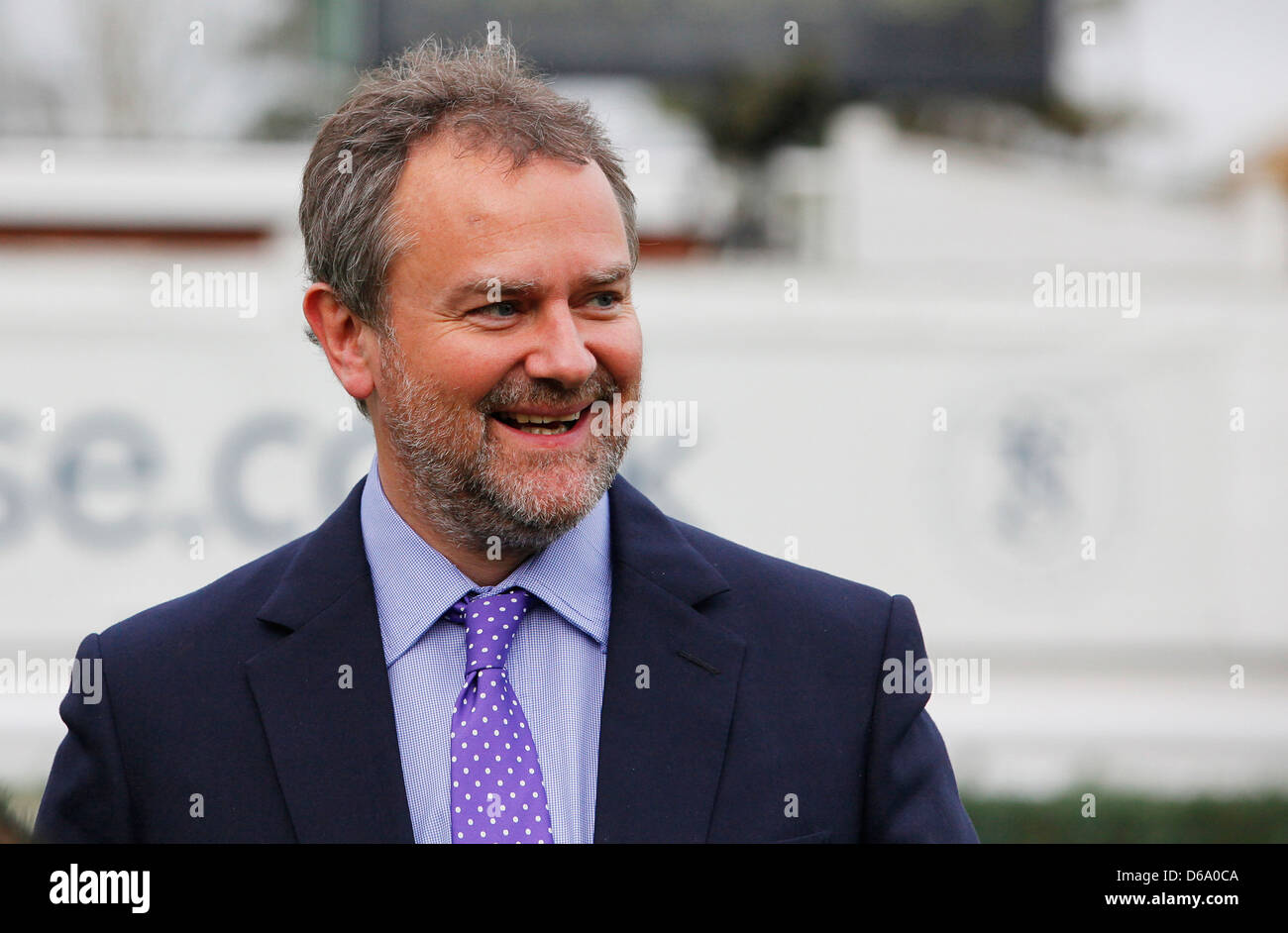 Hugh Bonneville Hennessy Gold Cup, tenue à Newbury Newbury, Angleterre - 26.11.11 Banque D'Images