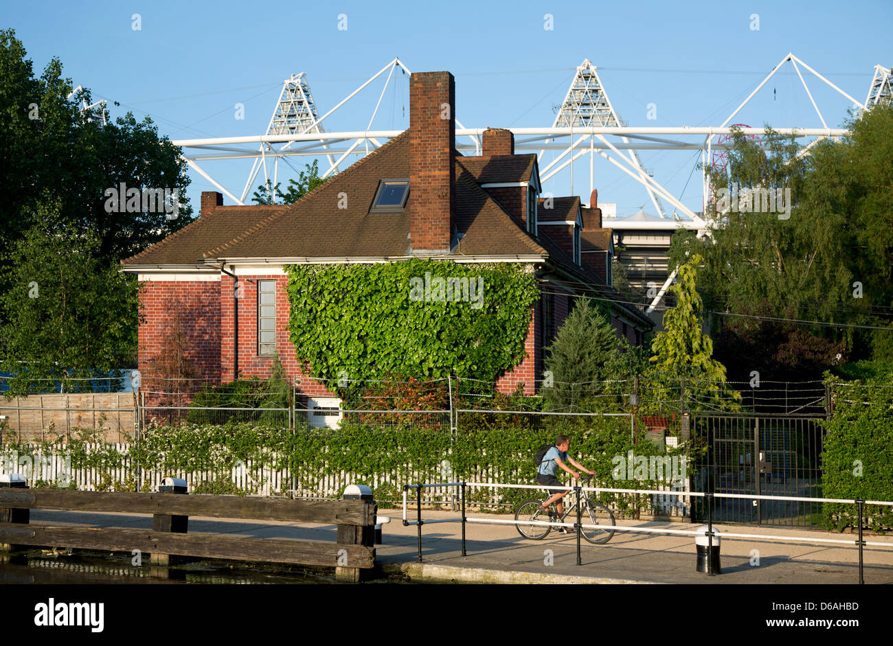 Londres, Royaume-Uni, vue de Hackney Wick au Parc olympique dans l'East End londonien Banque D'Images