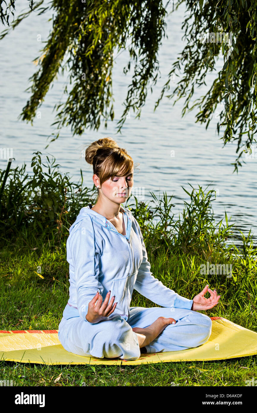 Yoga-Übung Banque D'Images