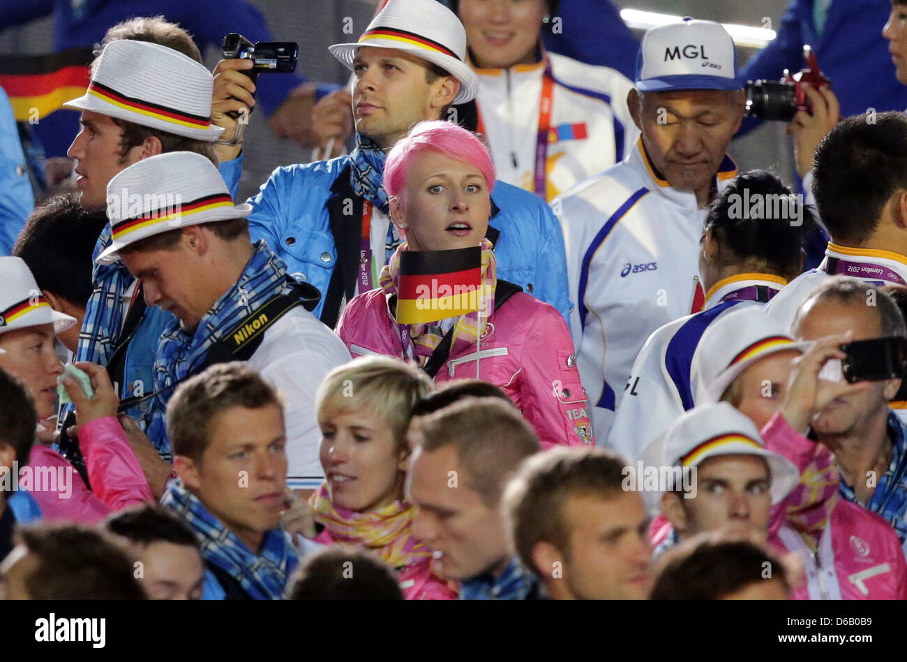 Ariane Friedrich (Allemagne) C'est vu lors de la cérémonie de clôture des Jeux Olympiques de 2012 à Londres au stade olympique, Londres, Grande-Bretagne, 12 août 2012. Photo : Michael Kappeler dpa  + + +(c) afp - Bildfunk + + + Banque D'Images