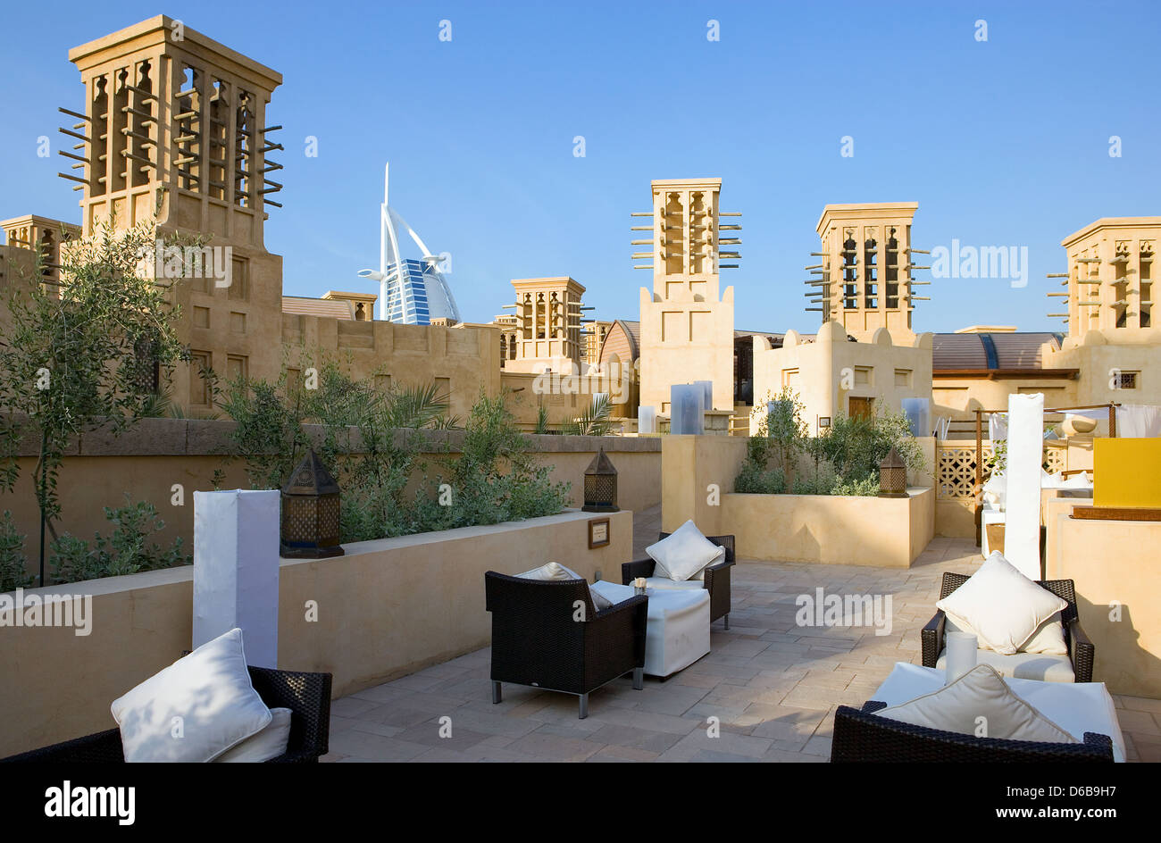 Dubaï, un bar-restaurant en plein air du Madinat Jumeirah resort Banque D'Images