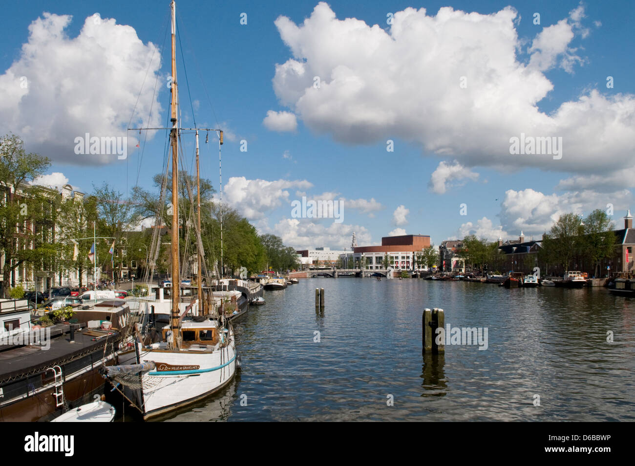 La rivière Amstel, Amsterdam, Pays-Bas Banque D'Images