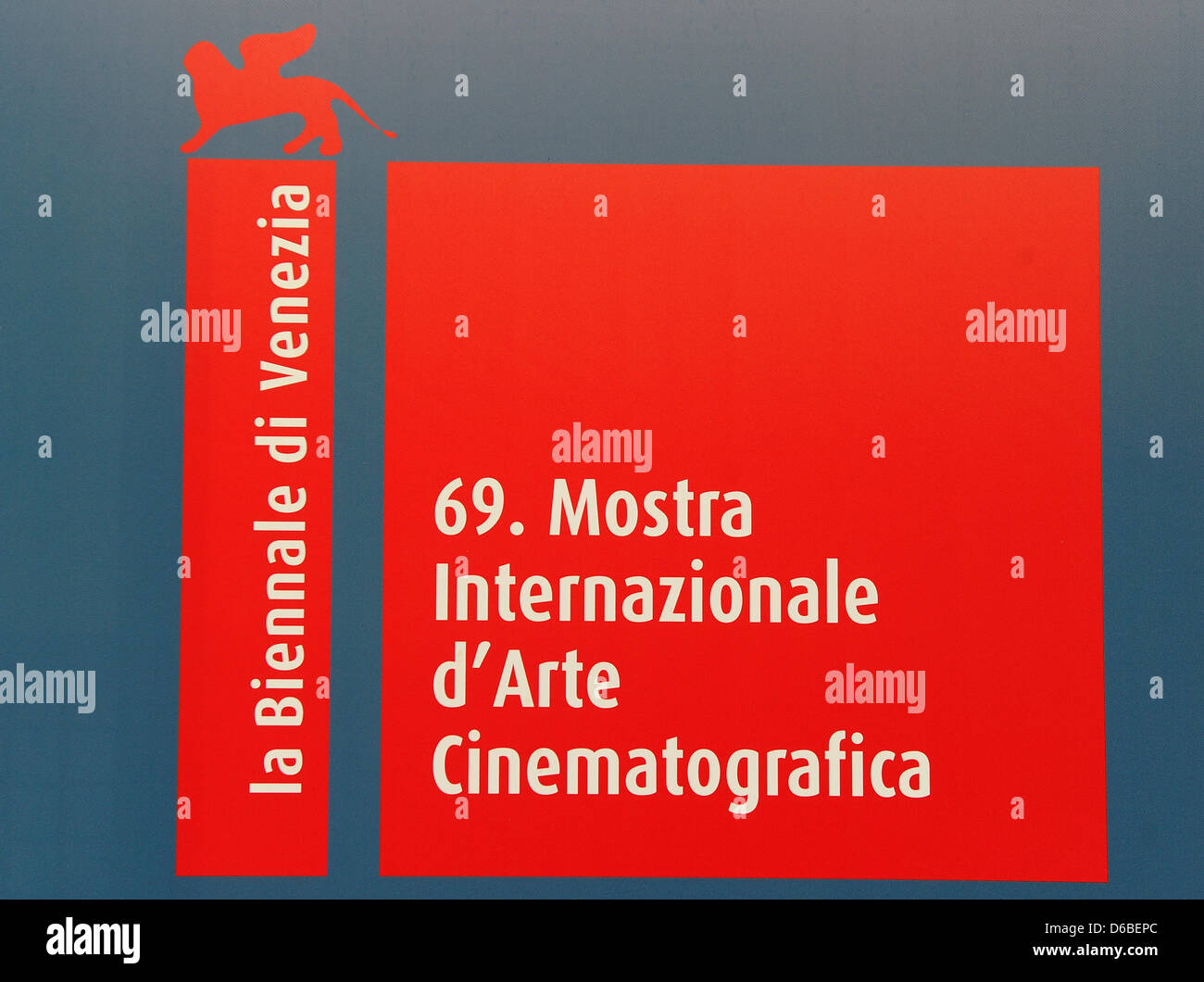 Le logo officiel du Festival du Film de Venise à Venise, Italie, 28 août 2012. Le 69ème Festival du Film de Venise (La Biennale di Venezia) se déroule du 29 août au 08 septembre 2012. Photo : Jens Kalaene Banque D'Images