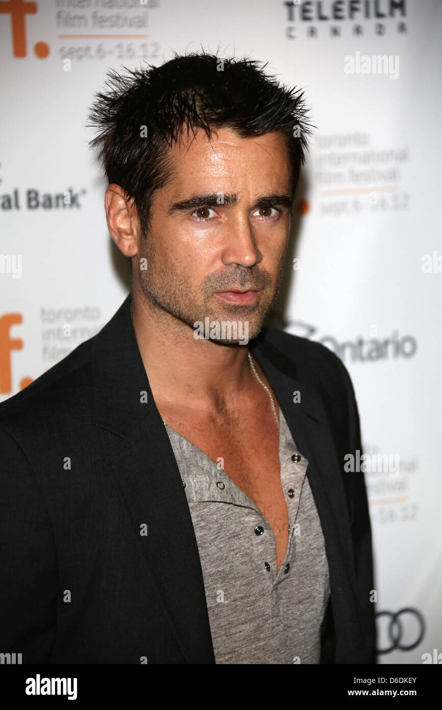L'acteur Colin Farrell arrive à la première de "sept psychopathes' au cours de la Toronto International Film Festival à Ryerson Theatre de Toronto, Canada, le 07 septembre 2012. Photo : Hubert Boesl Banque D'Images