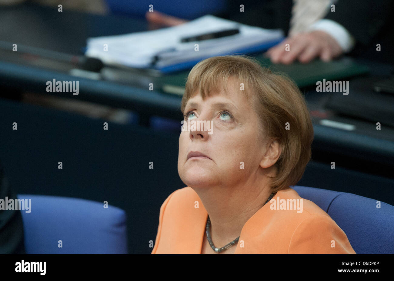 La chancelière allemande Angela Merkel participe à une réunion du budget semaine au Bundestag allemand à Berlin, Allemagne, 11 septembre 2012. Le parlement a commencé ses consultations sur le budget fédéral. Photo : MAURIZIO GAMBARINI Banque D'Images