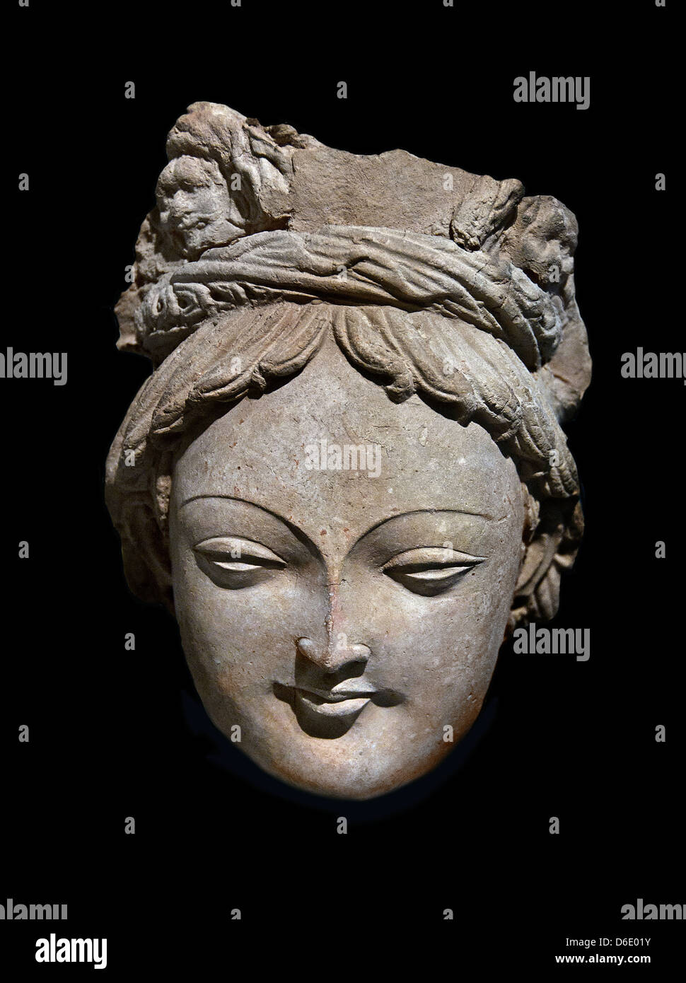 Bodhisattva Head Tumshug Togquz petit temple Xinjiang 4th-5th siècle Chine chinoise Banque D'Images