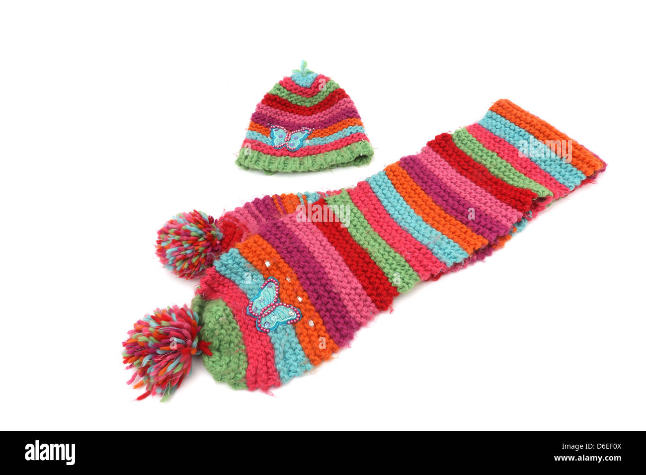 Bonnet et écharpe en laine colorée avec Design Papillon Banque D'Images