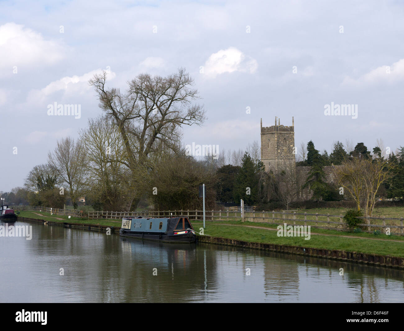 Et la netteté Canal près de Gloucester, Gloucestershire Fradley, Mars 2013 Banque D'Images
