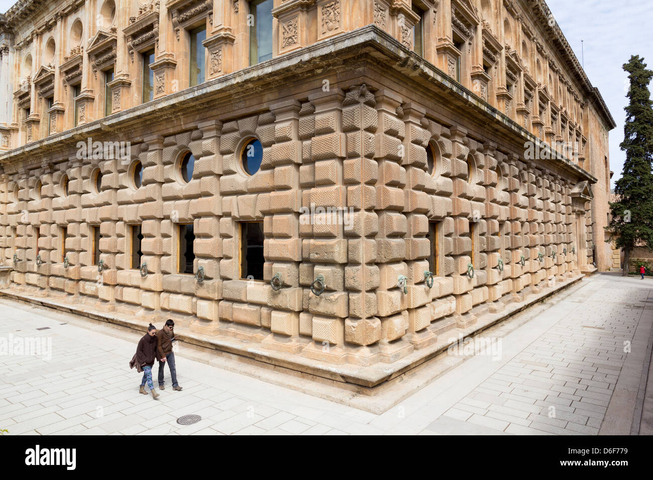 Les murs de pierre de Palacio de Carlos V, à l'Alhambra, Grenade, Espagne Banque D'Images