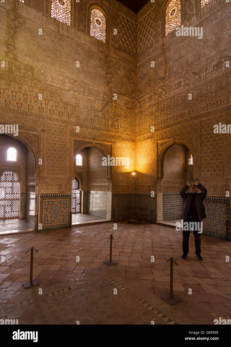 Salle des Ambassadeurs, dans l'intérieur de la Tour de Comares, Palais Nasrides, Alhambra, Granada, Espagne Banque D'Images
