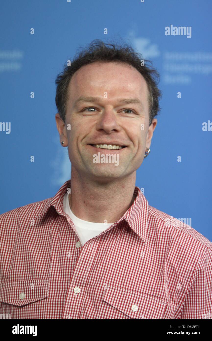 L'acteur et réalisateur américain Stephen Elliott assiste à l'appel de la photo avant la conférence de presse de 'Cherry' lors de la 62e Festival International du Film de Berlin, Berlinale, à l'hôtel Hyatt à Berlin, Allemagne, le 16 février 2012. Photo : Hubert Boesl Banque D'Images