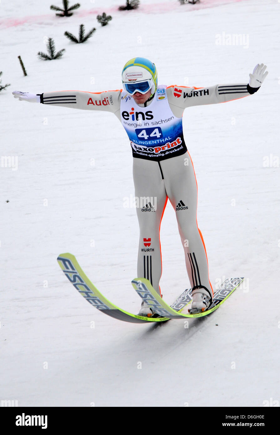 Combiné nordique allemand Eric Frenzel participe à la coupe du monde de combiné nordique à Vogtlandarena à Klingenthal, Allemagne, 18 février 2012. Photo : Jan Woitas Banque D'Images