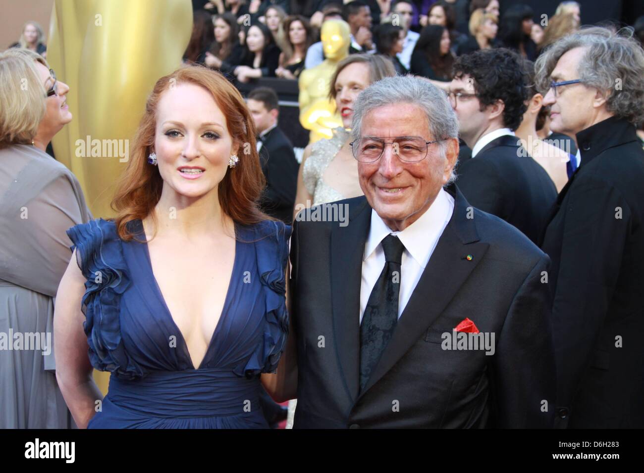 Le chanteur Tony Bennett et sa fille Antonia Bennett assister au 84e congrès annuel de l'Academy Awards aka Oscars chez Kodak Theatre de Los Angeles, USA, 26 février 2012. Photo : Hubert Boesl Banque D'Images