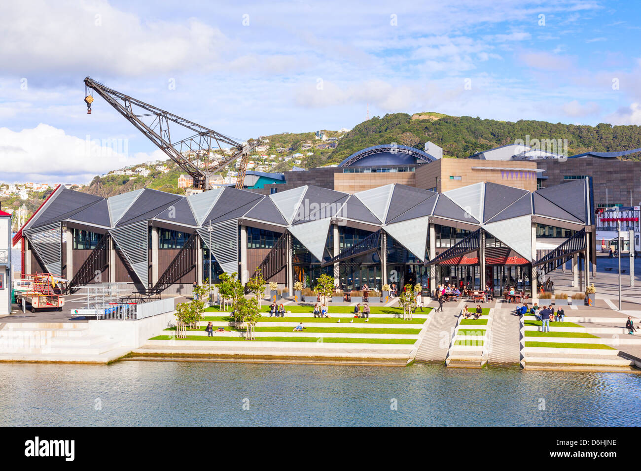 Te Raukura, construit pour abriter et présenter deux waka cérémoniels sur le front de mer à Wellington, Banque D'Images