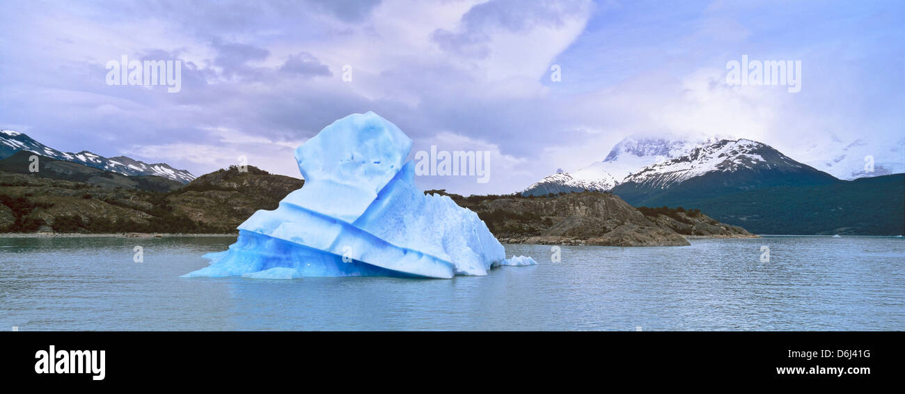 Iceberg en Brazo Spegazzini, le Parc National Los Glaciares, Patagonie, Argentine. Banque D'Images