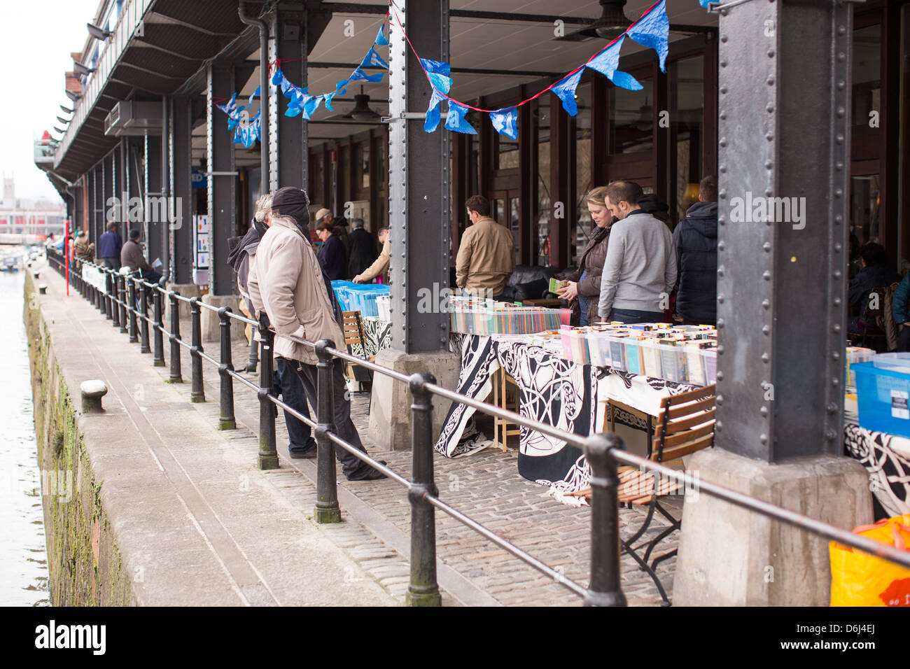 Marché d'Harbourside de Bristol, Angleterre, Royaume-Uni Banque D'Images