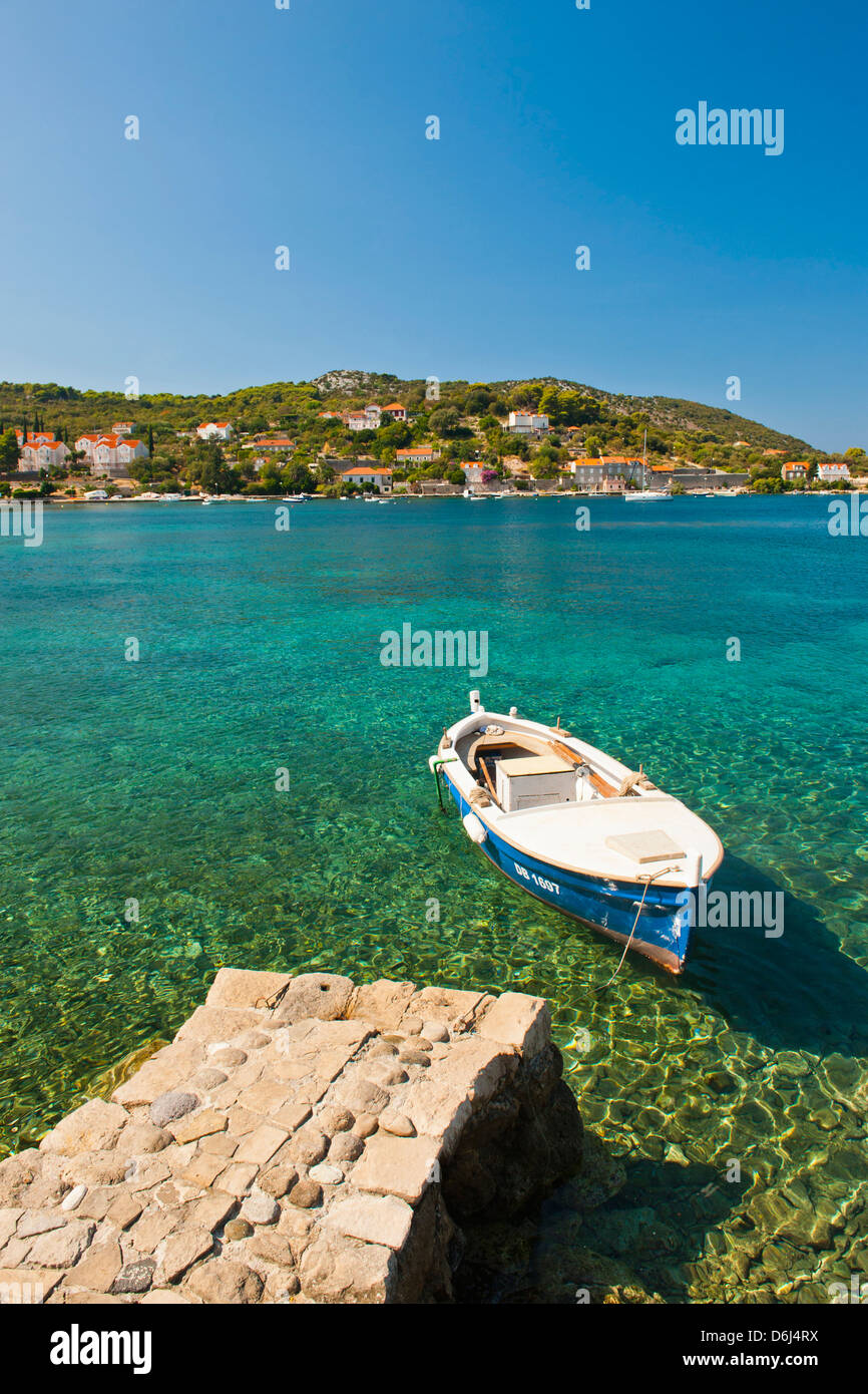 Bateau de pêche, l'île de Kolocep, les îles Élaphites (Elaphites), de la côte dalmate, Mer Adriatique, la Croatie, l'Europe Banque D'Images