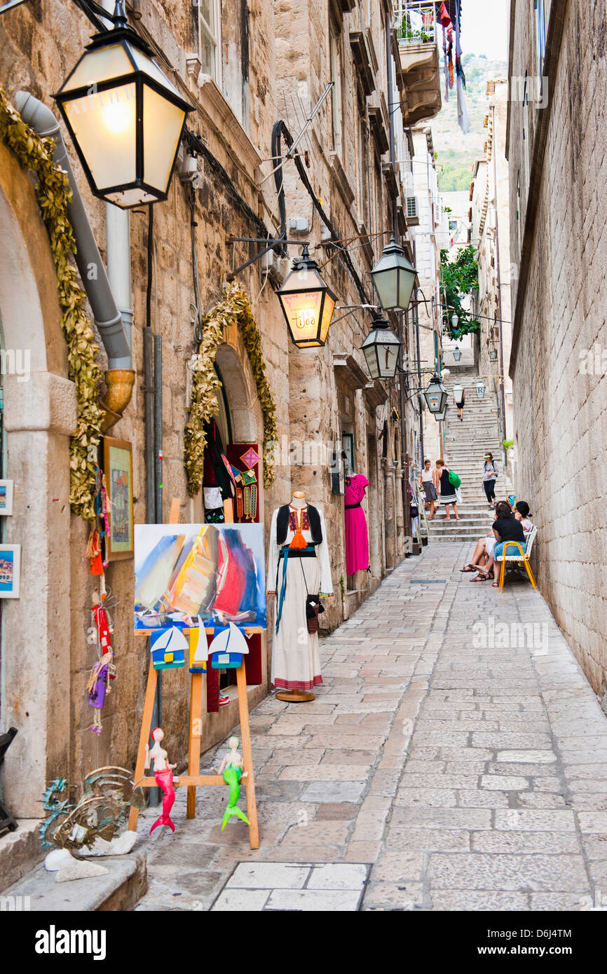 La vieille ville de Dubrovnik, l'une des étroites ruelles, Dubrovnik, Croatie, Europe Banque D'Images