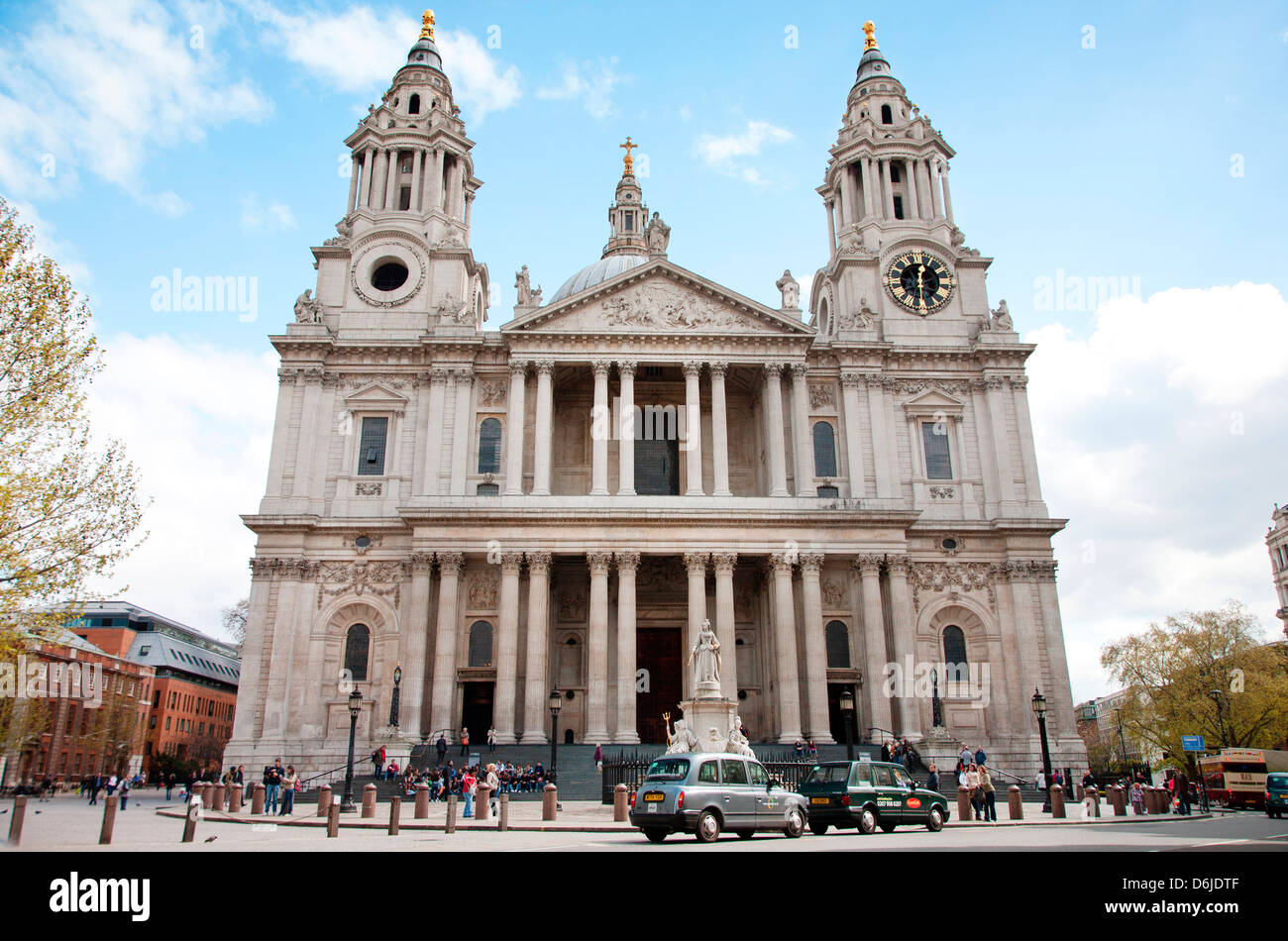 Entrée de la Cathédrale St Paul, Londres, Angleterre, Royaume-Uni, Europe Banque D'Images