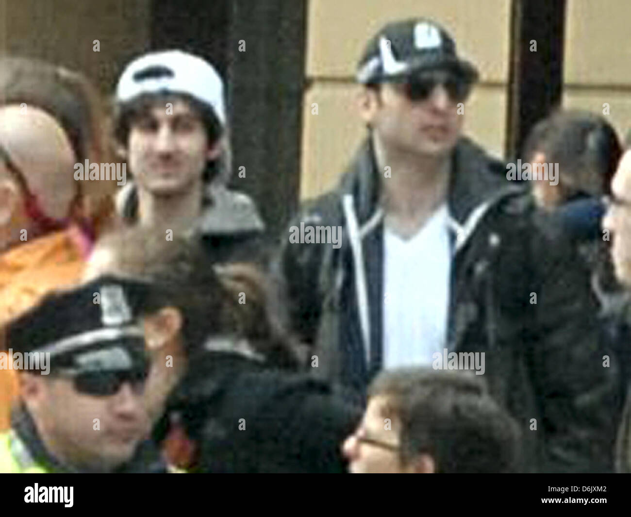 Boston, USA. 19 avril 2013. Boston bomb suspects des images tirées d'images de vidéosurveillance. Photo:FBI Banque D'Images