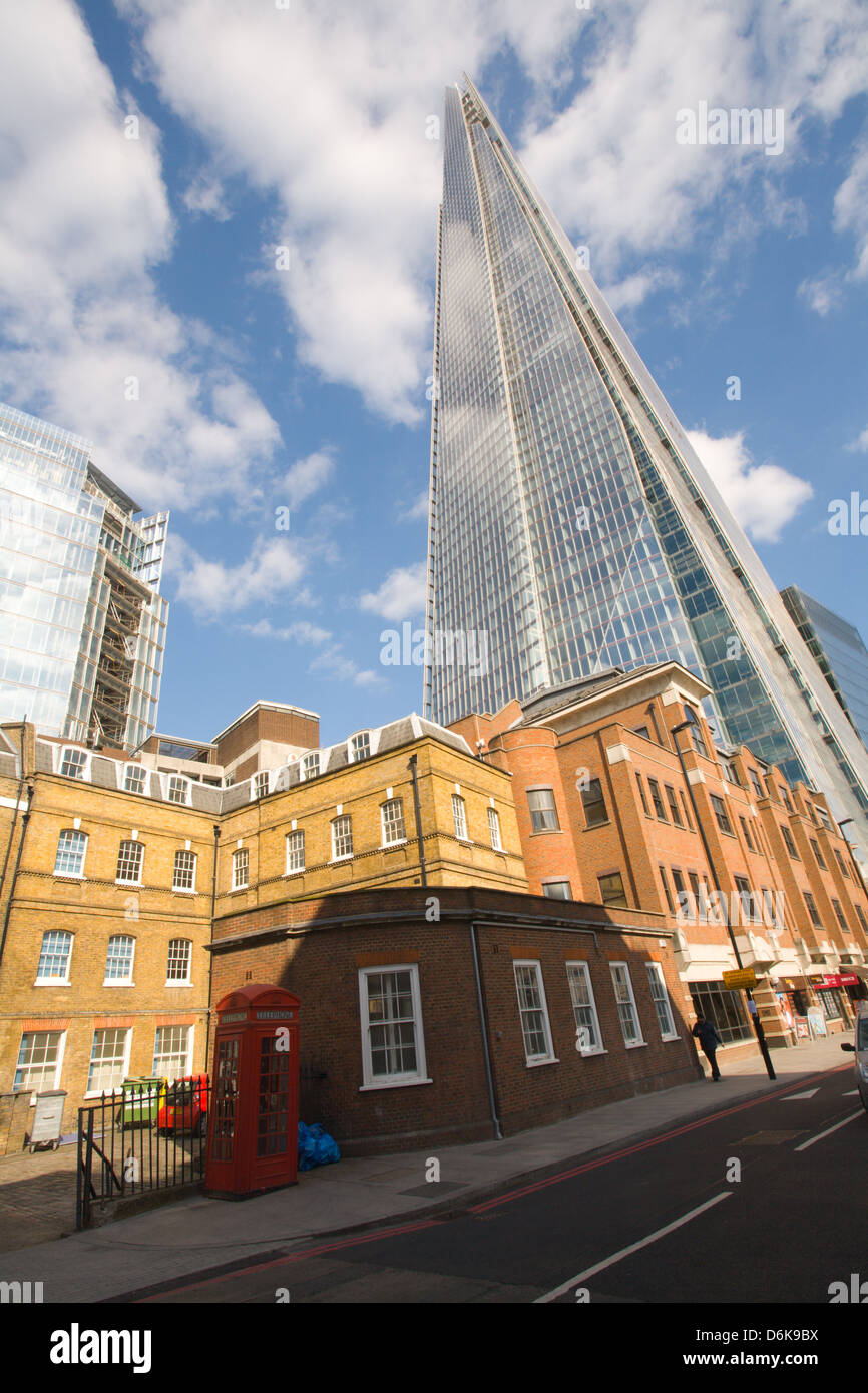 Regardant les shard et St Thomas Street, Londres, Angleterre Banque D'Images