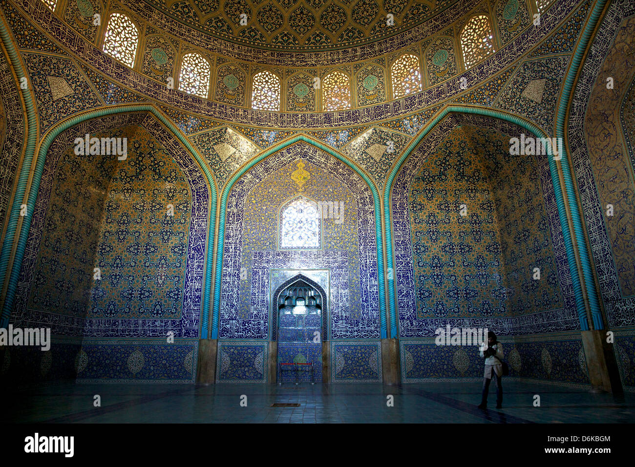 L'intérieur de la mosquée cheikh Lotfollah, Isfahan, Iran, Moyen-Orient Banque D'Images