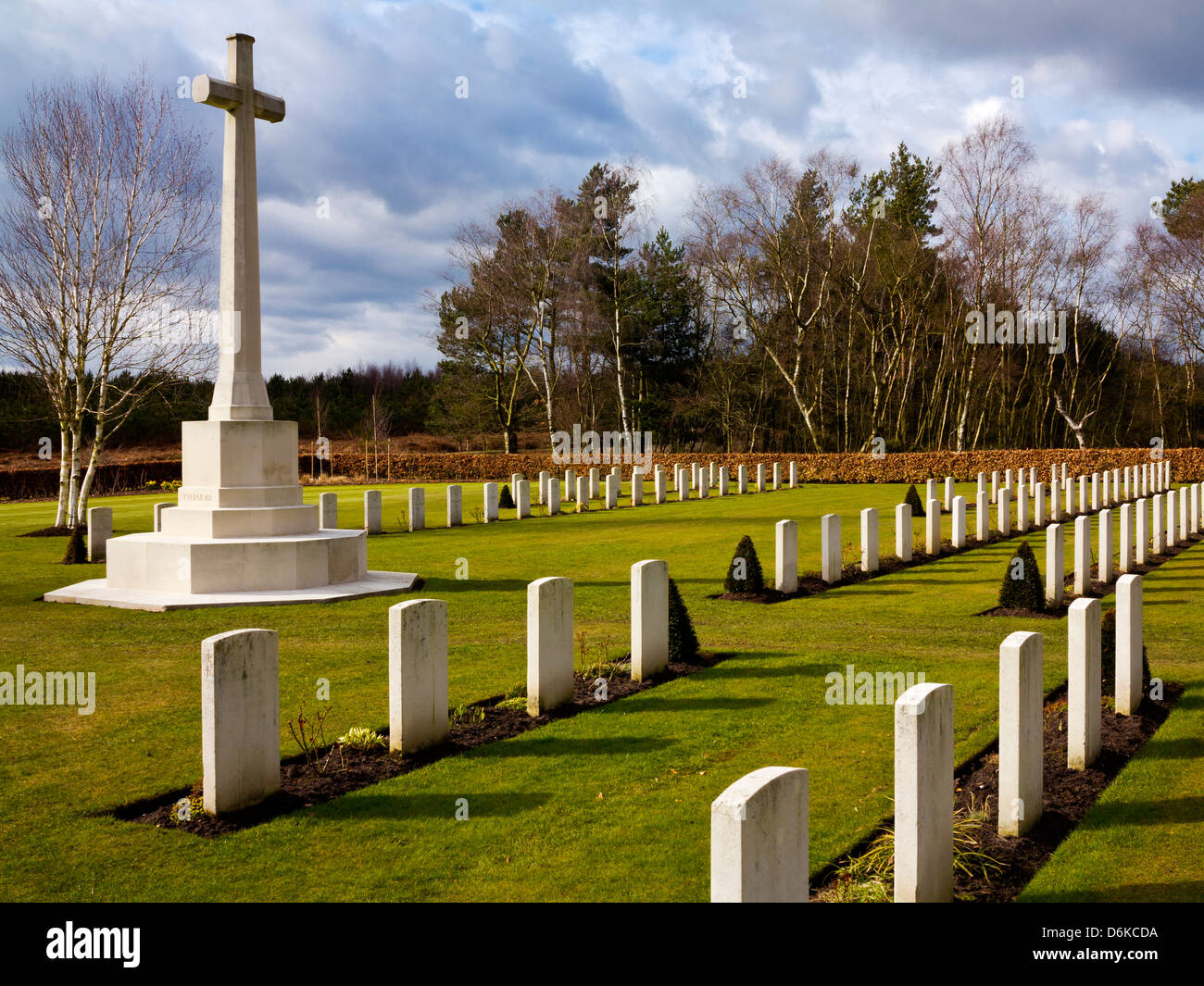 Tombes de guerre du Commonwealth à sur Cannock Chase Staffordshire England UK où Première et Seconde Guerre mondiale sont enterrés Banque D'Images