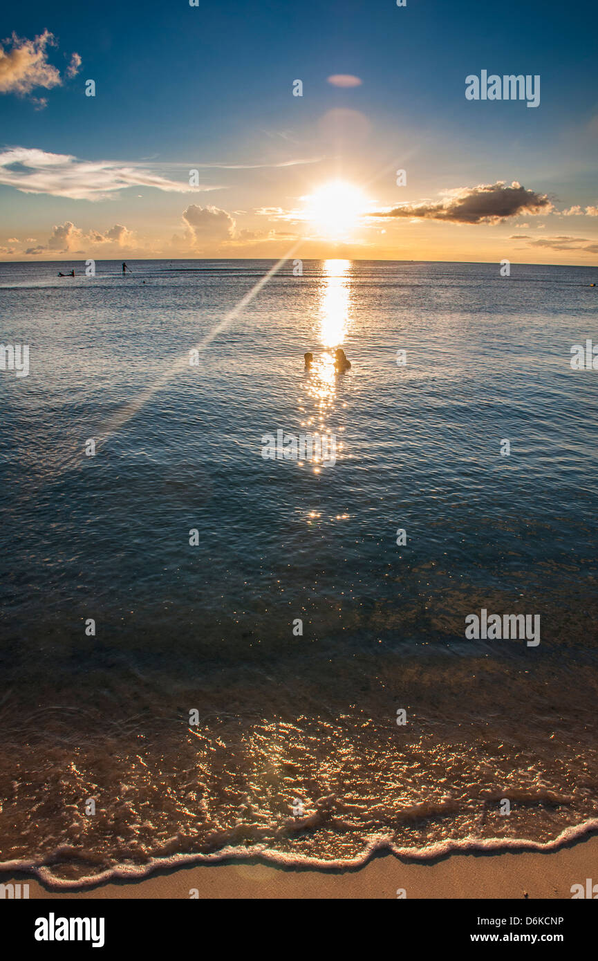 Coucher du soleil à Guam, territoire américain, le centre du Pacifique, Pacifique Banque D'Images