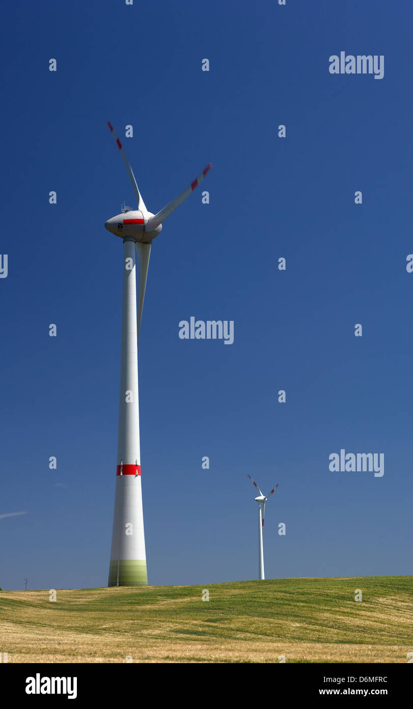 Nouveau champ, l'Allemagne, la ferme éolienne la société Enertrag Banque D'Images