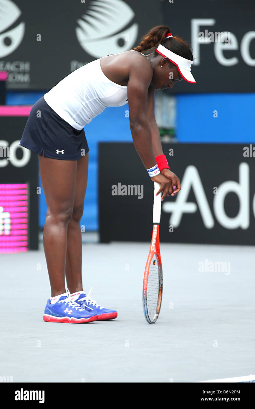 Delray Beach, Florida, USA. 20 avril, 2013. Sloane Stephens réagit lors de la Fed Cup Match contre Sofia Arvidsson de Suède. Banque D'Images