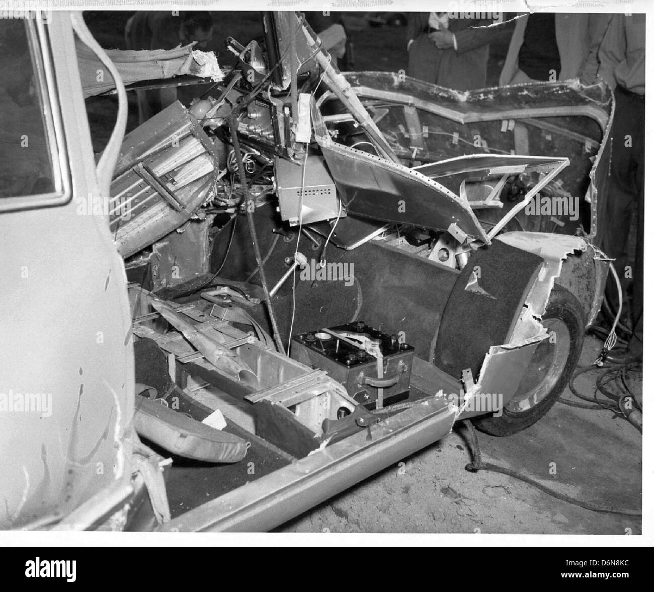 La collection de photos de Ted Hall présente l'avion routier NX90850, présentant les premiers modèles de voitures volantes. Cet avion était un concept pionnier dans l'intégration de l'aviation et des véhicules routiers. Banque D'Images