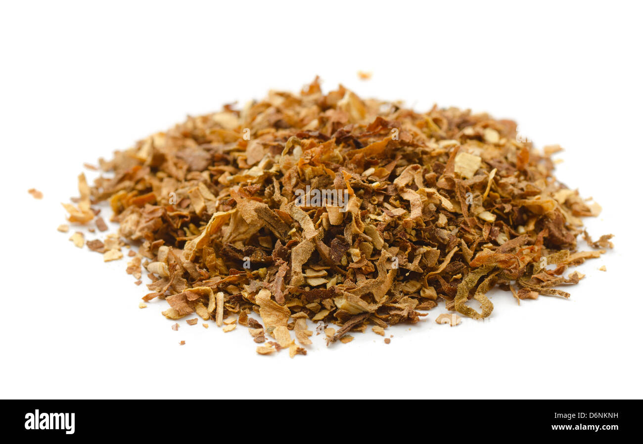 Tas de tabac séché isolated on white Banque D'Images Tas de tabac séché isolated on white Banque D'Images